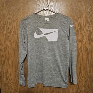 Boys Nike Heather Gray Long Sleeve Tee